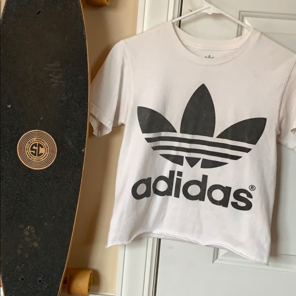 cropped adidas tee